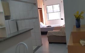 Sala Living Na Praca Da Biquinha Em Sao Vicente Sp 50M Da Praia Gonzaguinha